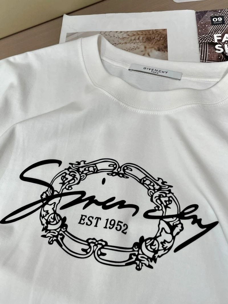 Efficient Givenchy T-Shirts 123805