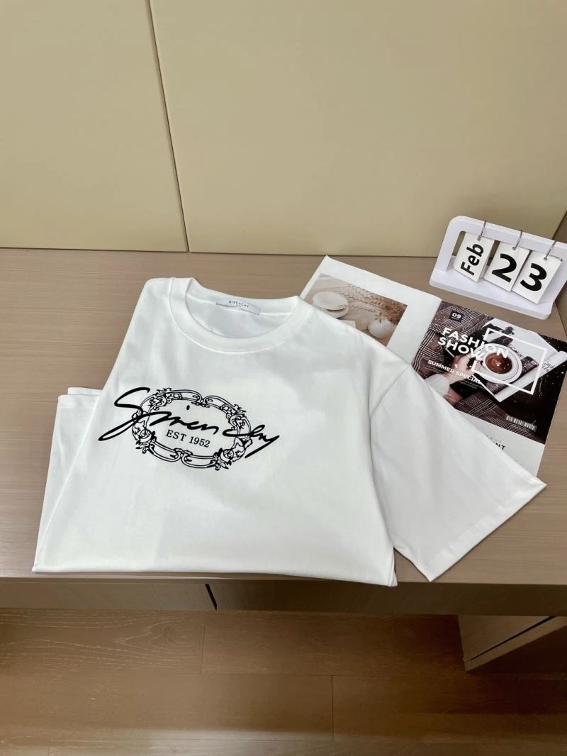 Efficient Givenchy T-Shirts 123805