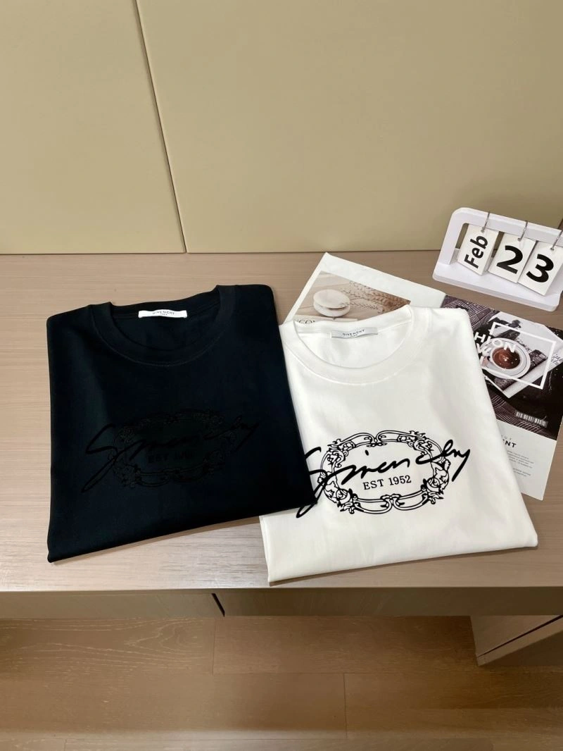 Efficient Givenchy T-Shirts 123805