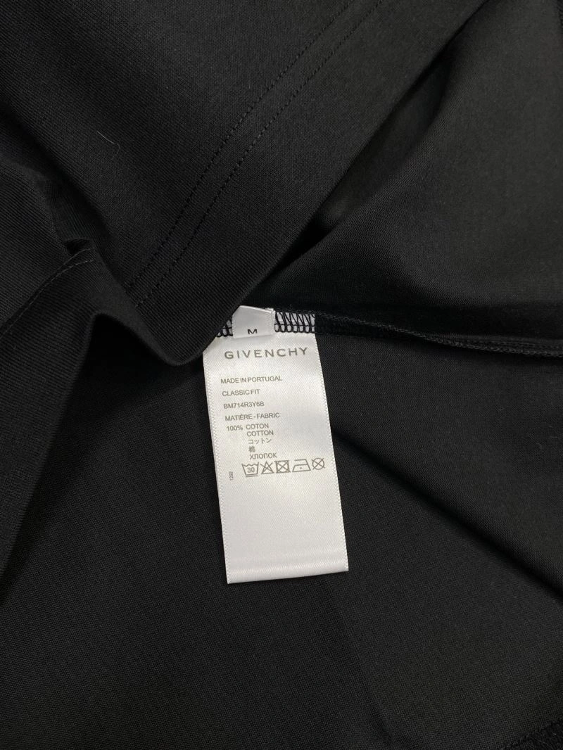 Lightweight Givenchy T-Shirts 123810