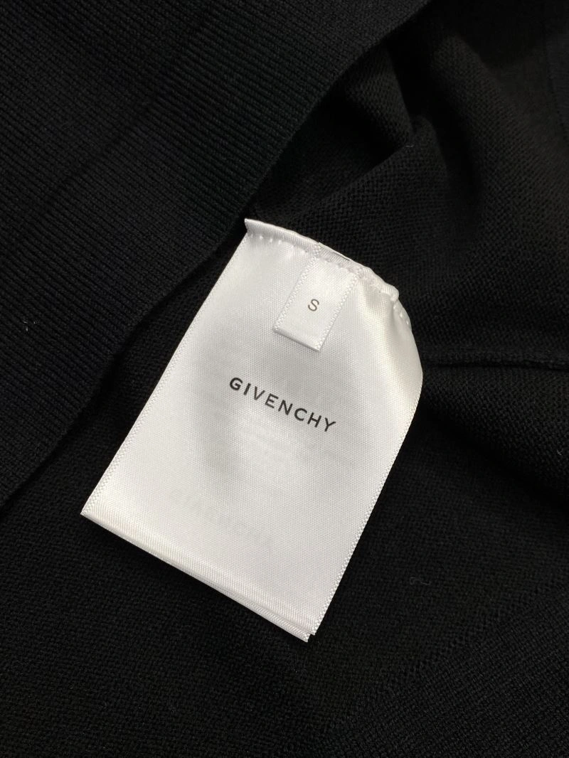 UrbanChic Givenchy T-Shirts 123785