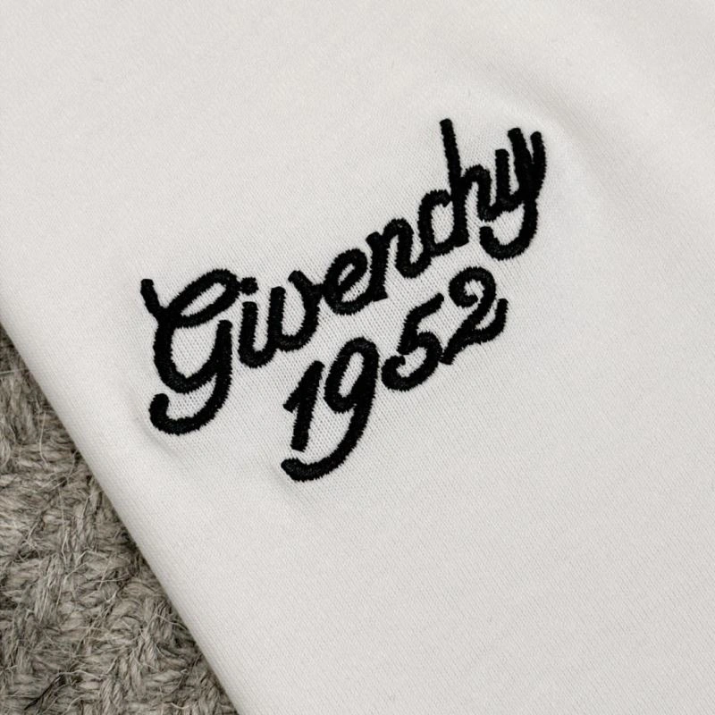 Givenchy T-Shirts FashionForward 123804