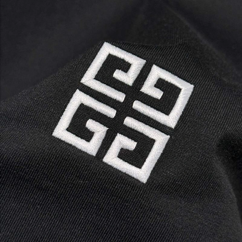 Supportive Givenchy T-Shirts 123809