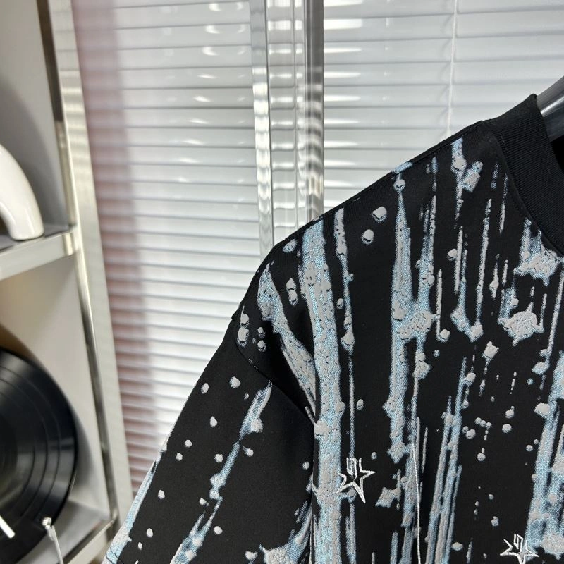 Durable Givenchy T-Shirts 123781