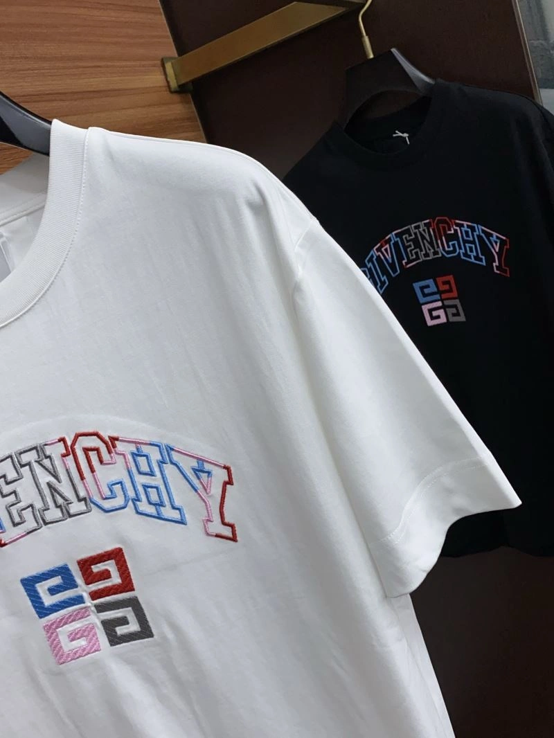 Cozy Givenchy T-Shirts 123776