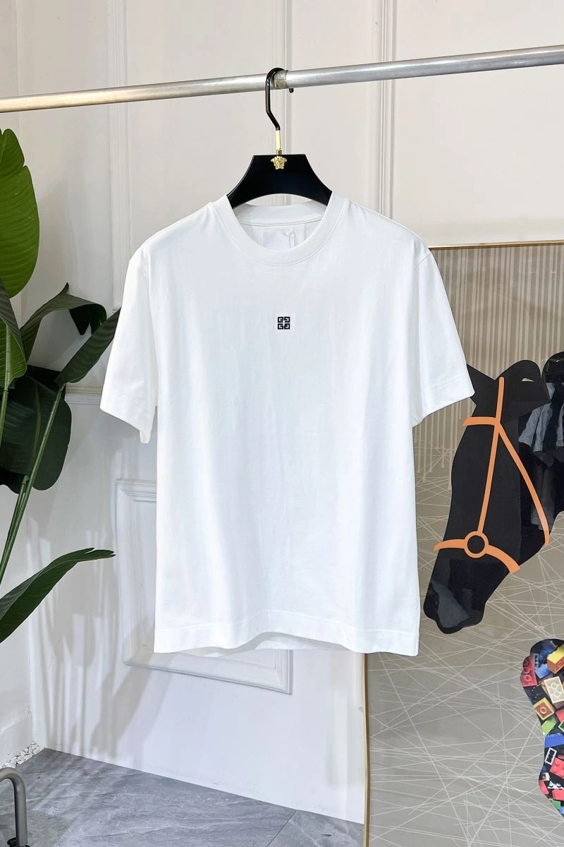 AllSeason Givenchy T-Shirts 123778