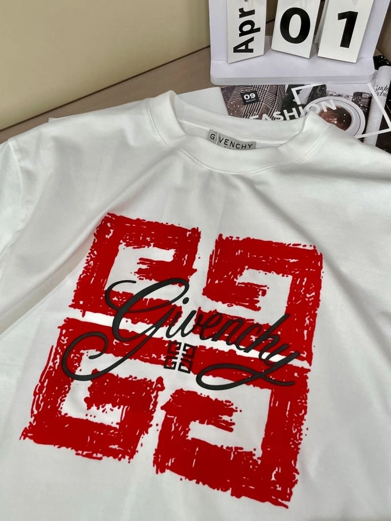 Givenchy T-Shirts Resilient 123774