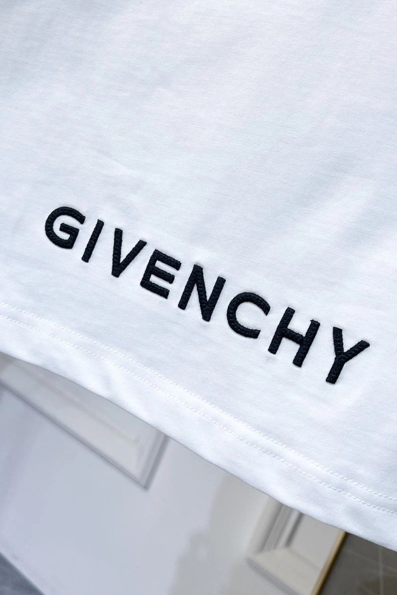 Givenchy T-Shirts Minimalist 123764