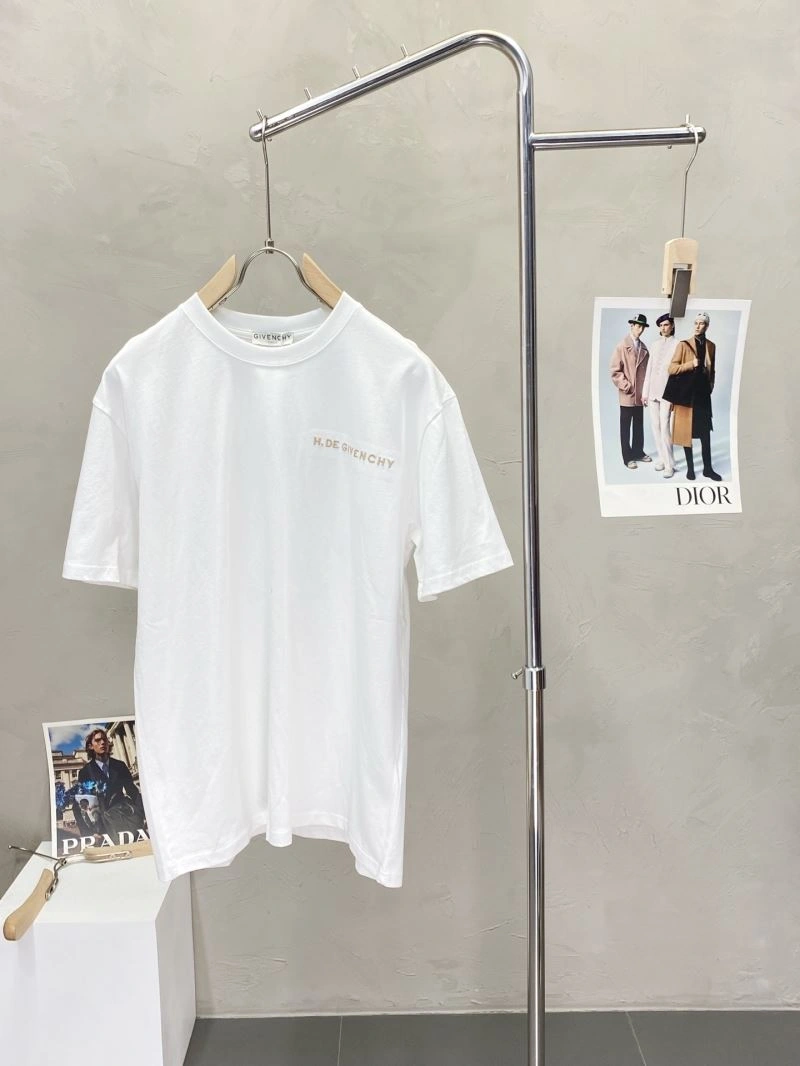 Contemporary Givenchy T-Shirts 123756