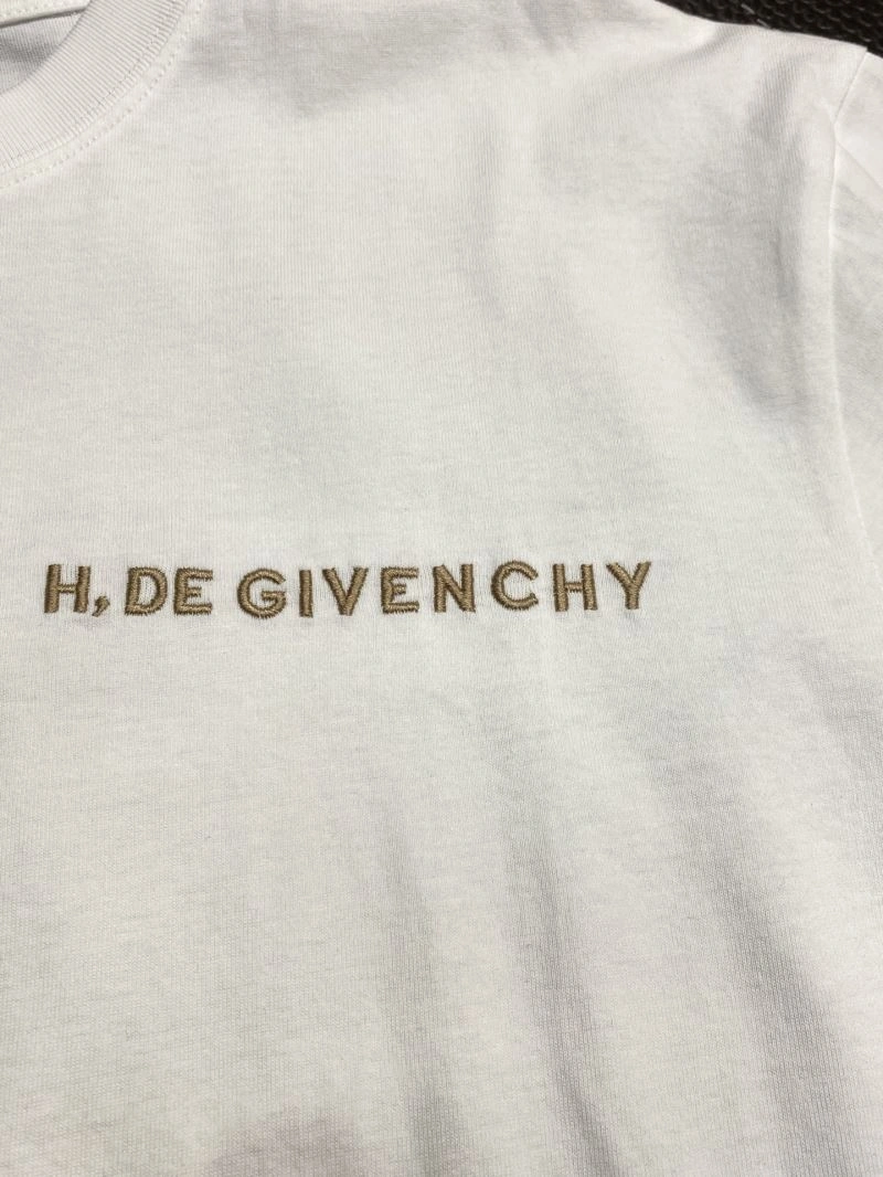 Contemporary Givenchy T-Shirts 123756