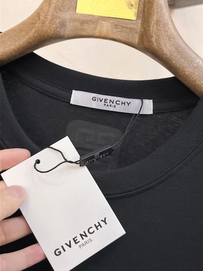 Givenchy T-Shirts Efficient 123744