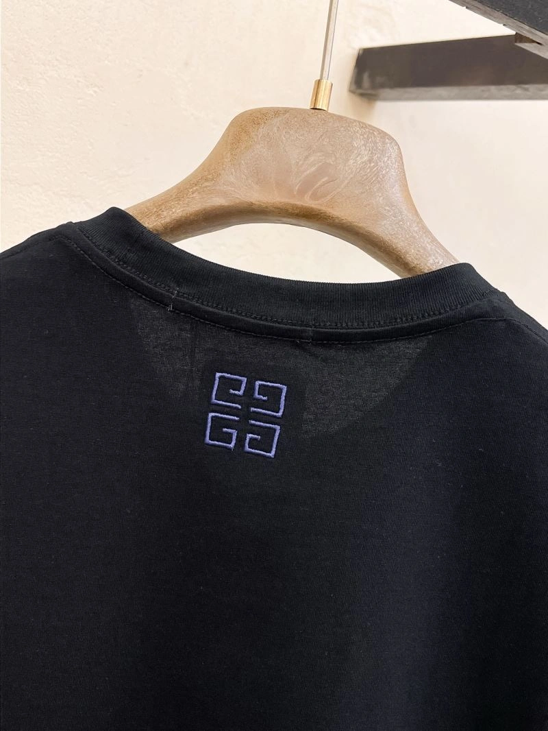 Givenchy T-Shirts Efficient 123744