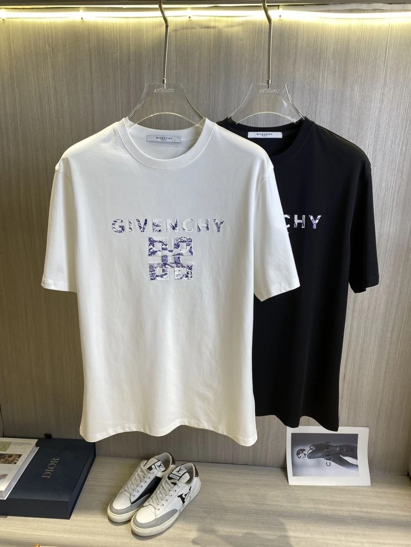 Givenchy T-Shirts ModernLook 123754
