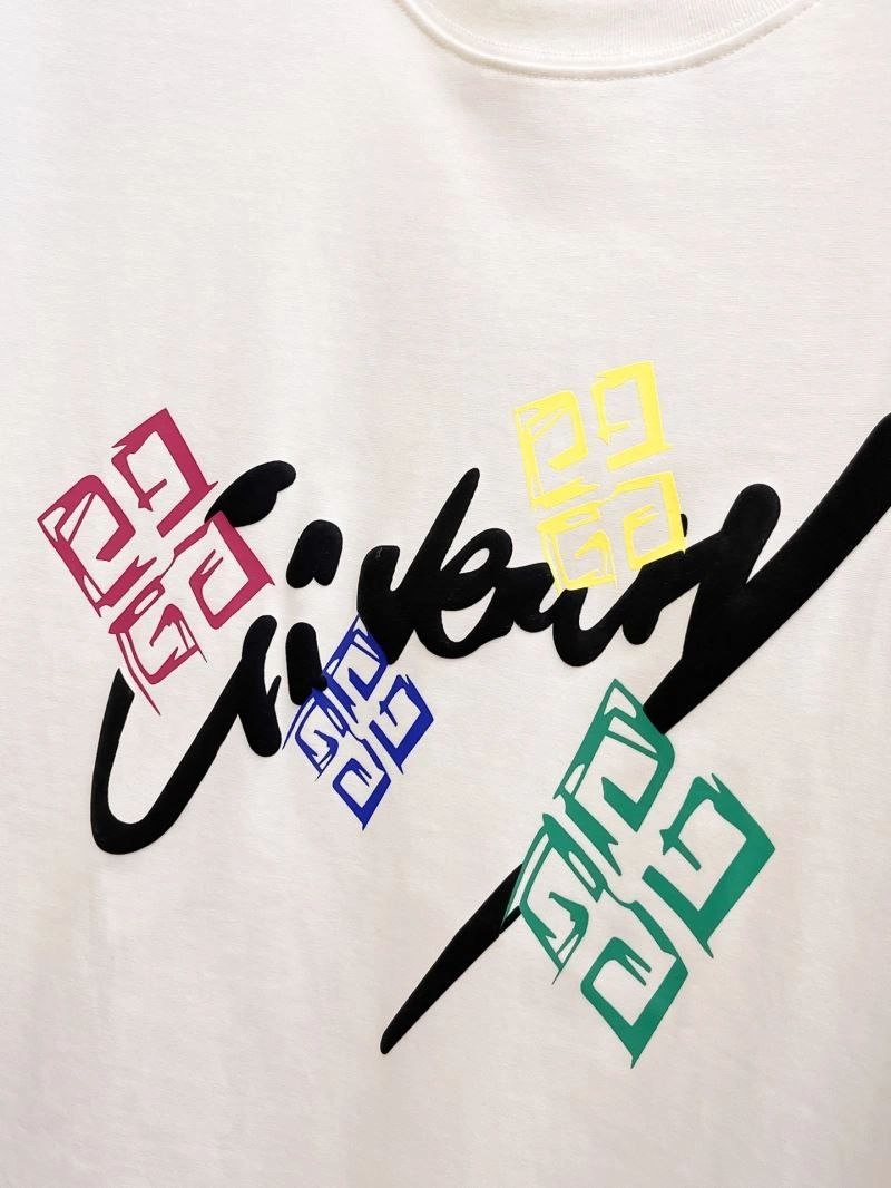 Effortless Givenchy T-Shirts 123743