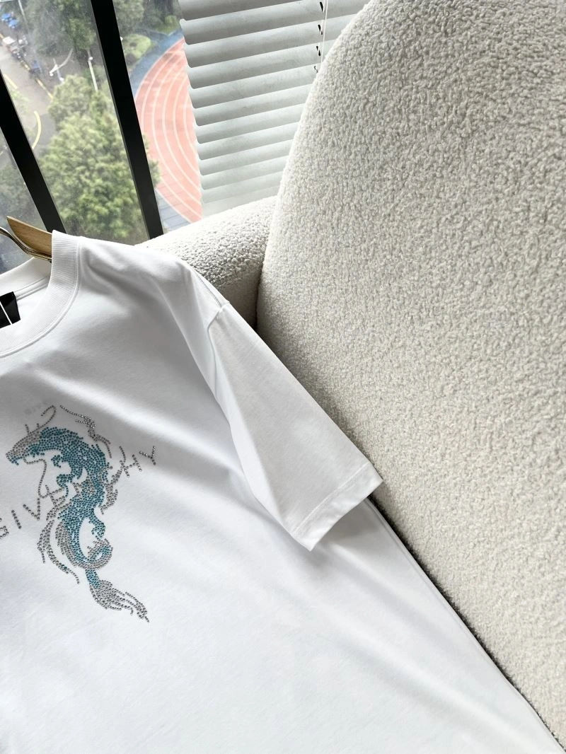 AllSeason Givenchy T-Shirts 123761