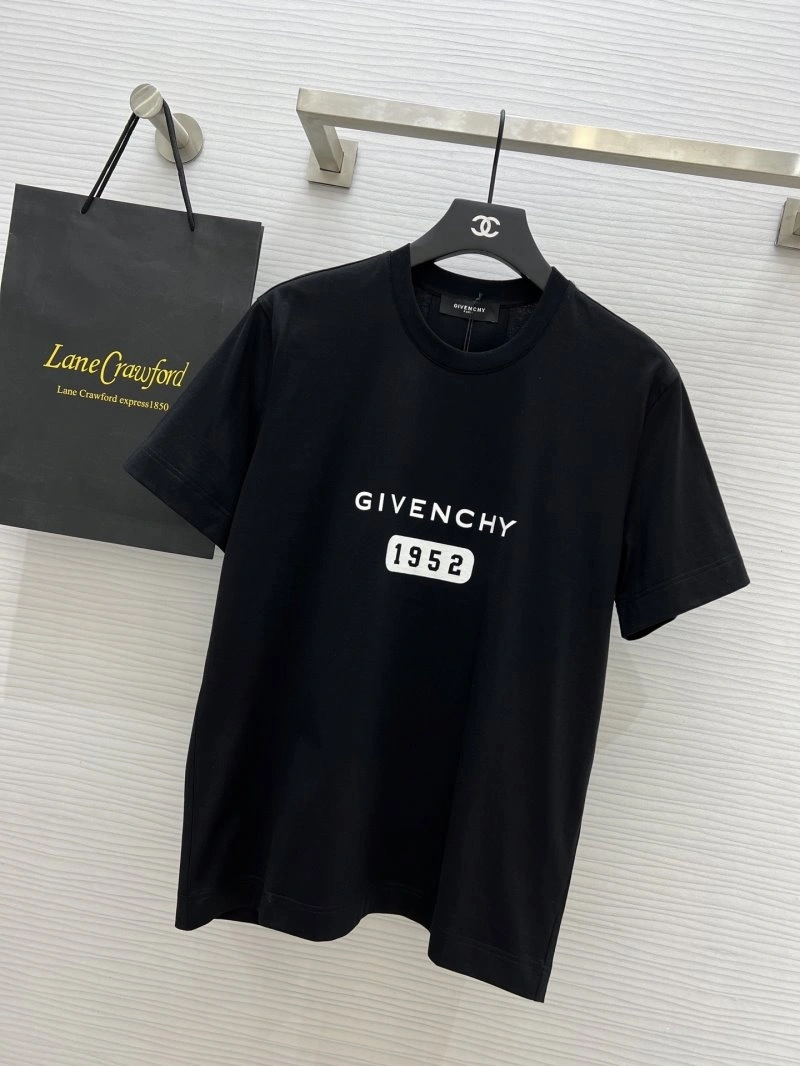 Sustainable Givenchy T-Shirts 123523