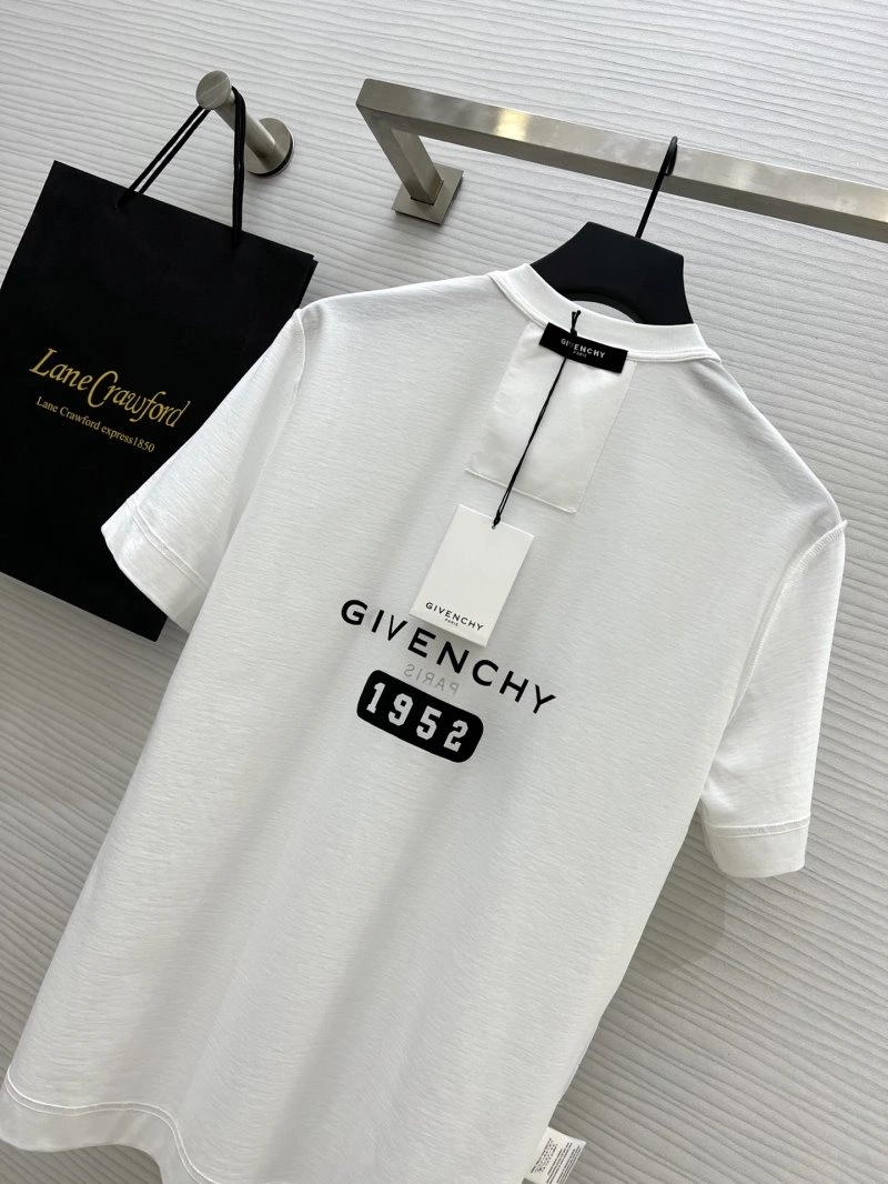 Elegant Givenchy T-Shirts 123508