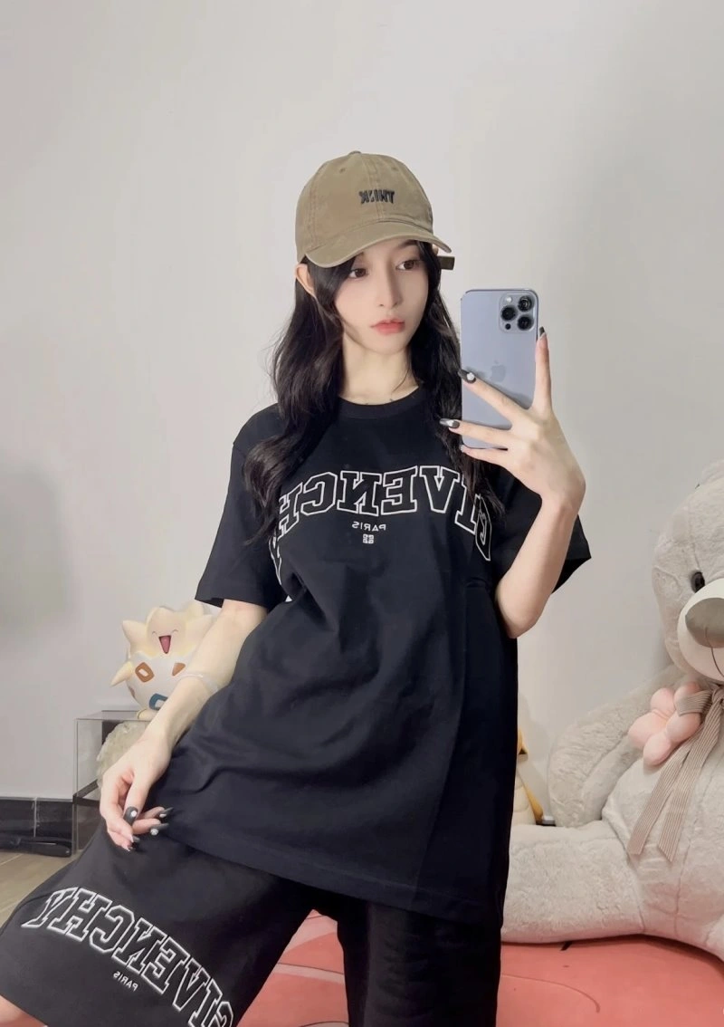 Popular Givenchy T-Shirts 123517