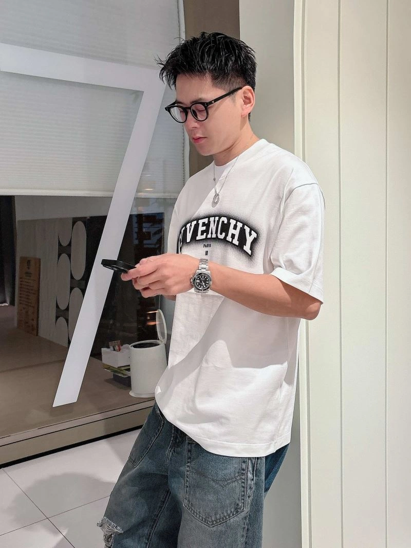 Givenchy T-Shirts WrinkleFree 123725