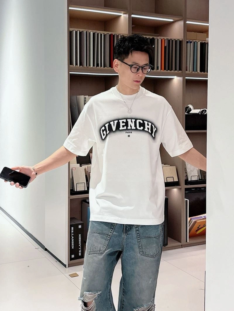 Givenchy T-Shirts WrinkleFree 123725