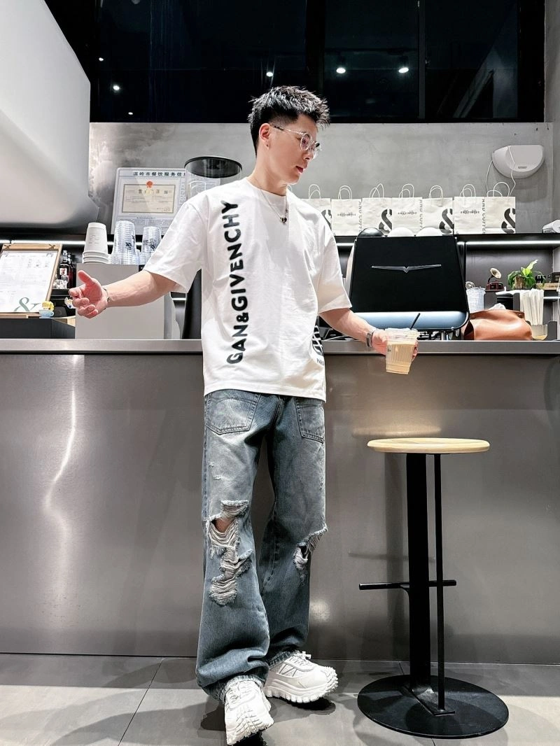 Givenchy T-Shirts Lightweight 123713