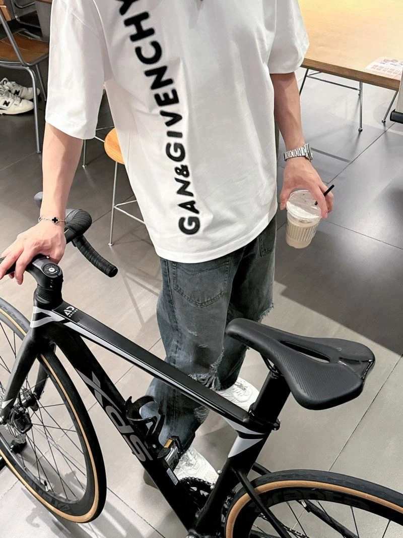 Givenchy T-Shirts Lightweight 123713