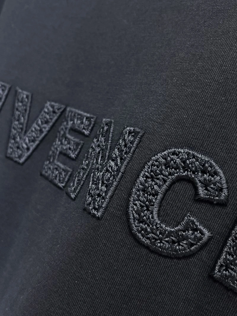 WellDesigned Givenchy T-Shirts 123695