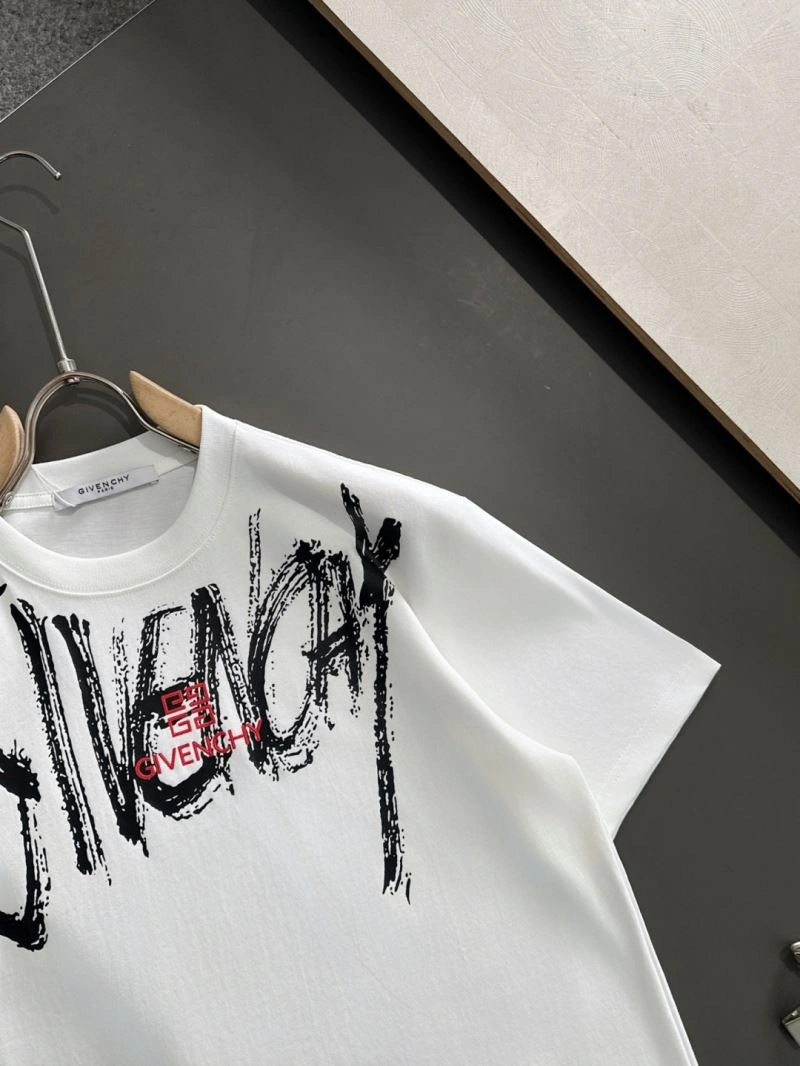 Durable Givenchy T-Shirts 123689