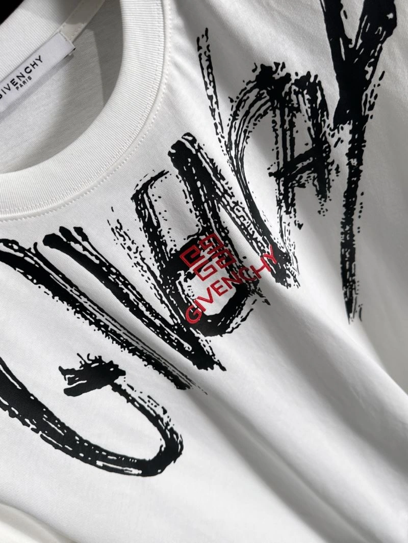 Durable Givenchy T-Shirts 123689