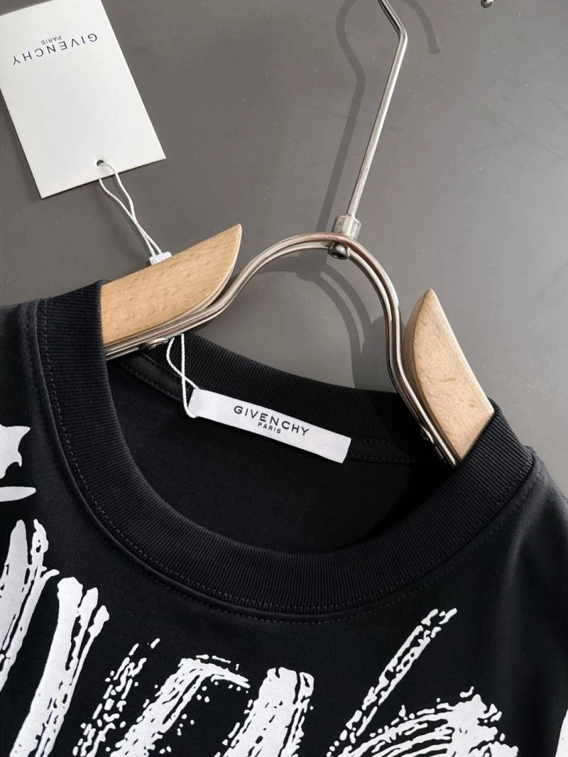 Givenchy T-Shirts NewStyle 123690