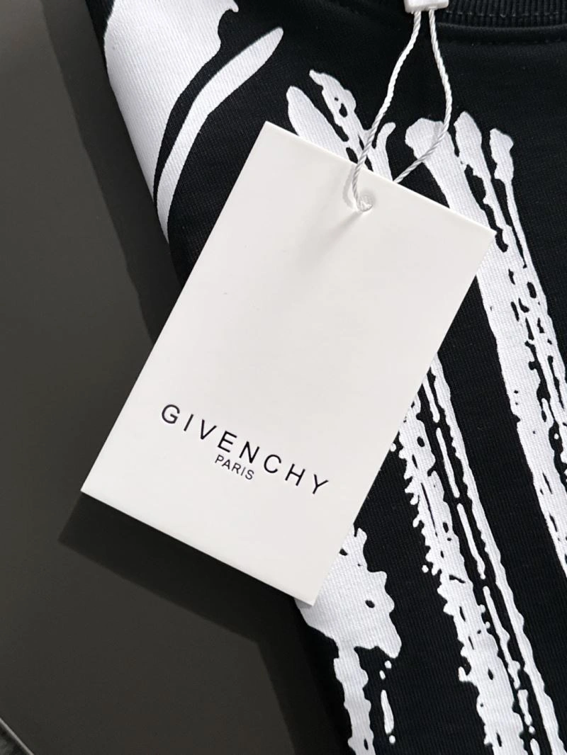 Givenchy T-Shirts NewStyle 123690
