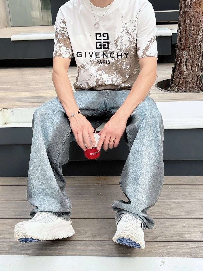 Neat Givenchy T-Shirts 123685