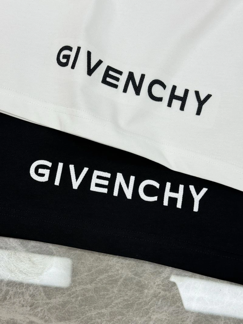 Givenchy T-Shirts Breathable 123681