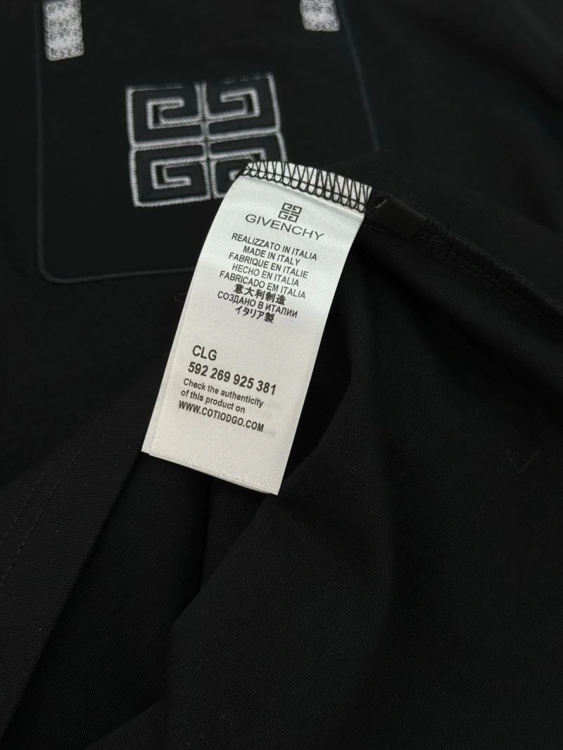 Givenchy T-Shirts Breathable 123681