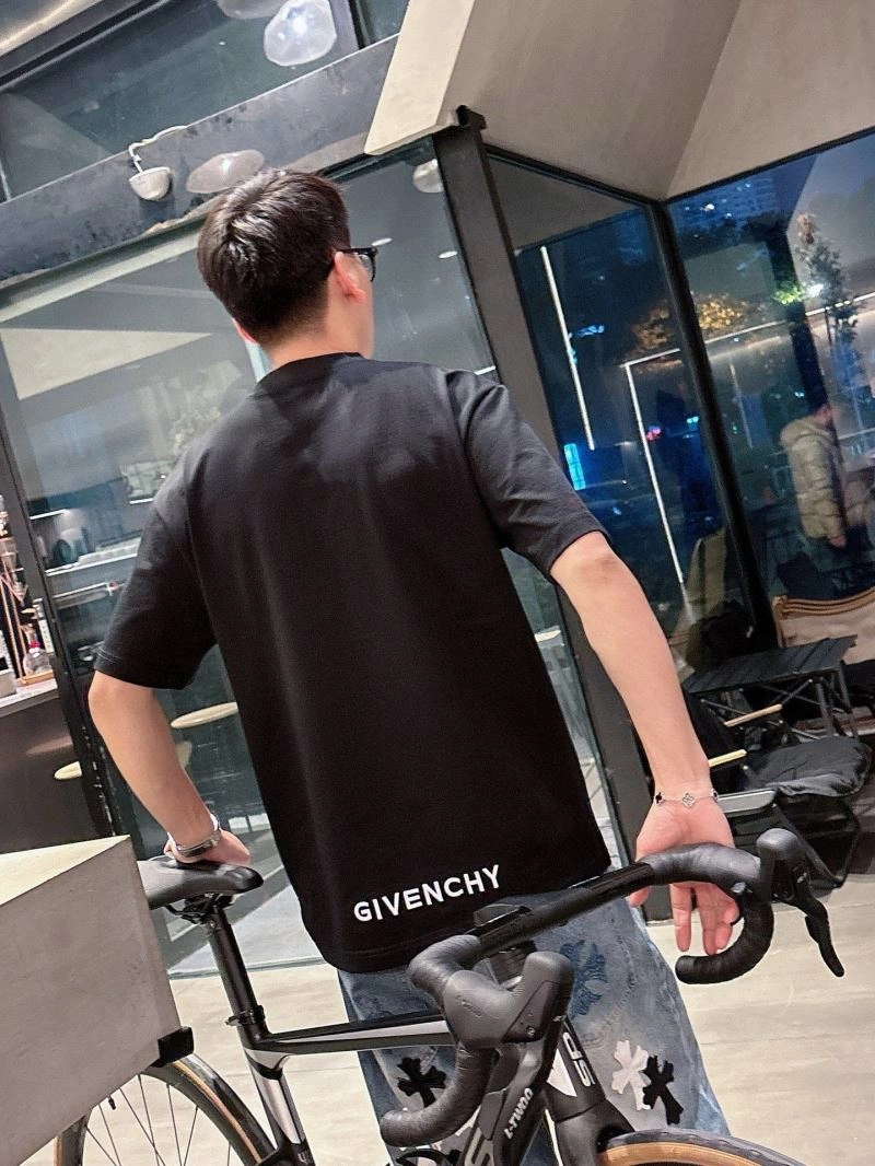 Givenchy T-Shirts Breathable 123681