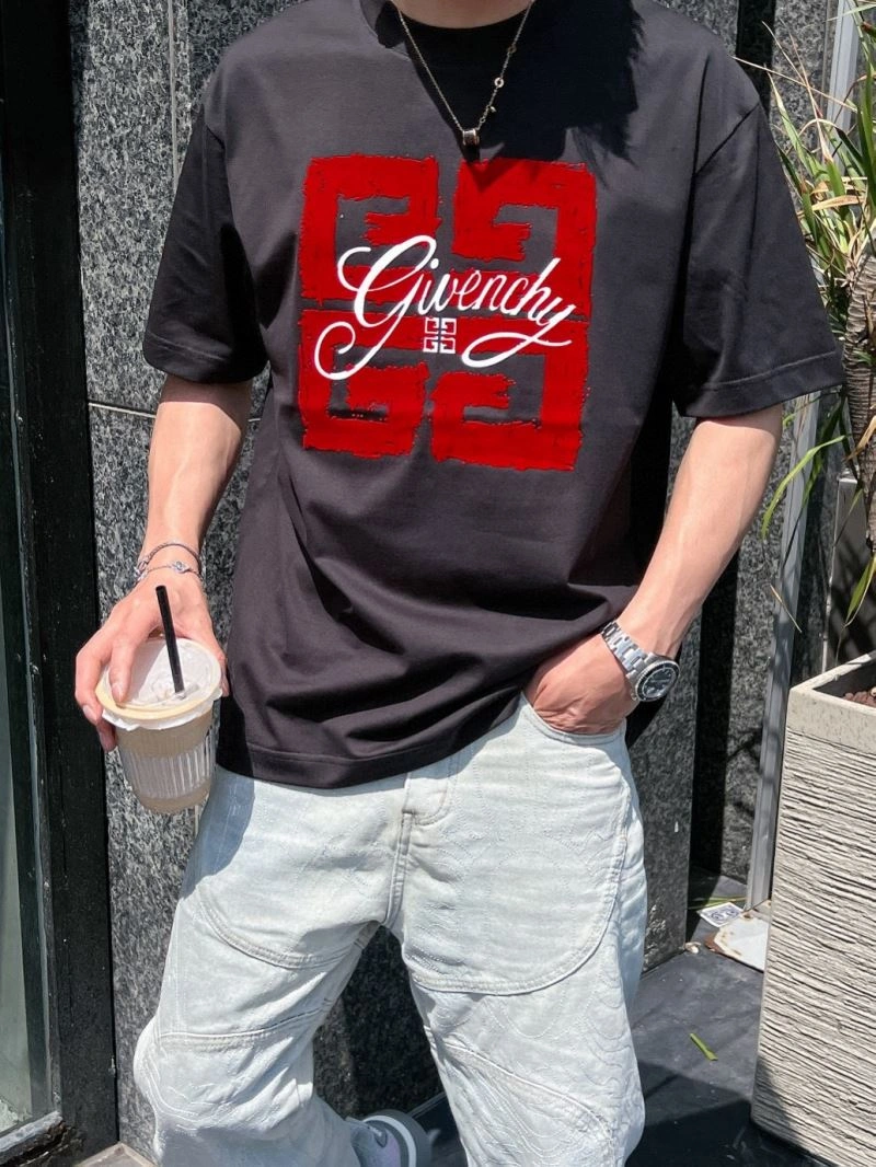 Givenchy T-Shirts UrbanChic 123679