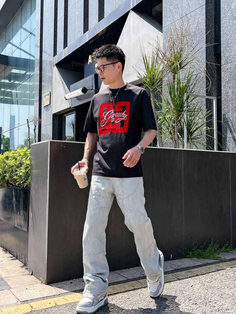 Givenchy T-Shirts UrbanChic 123679