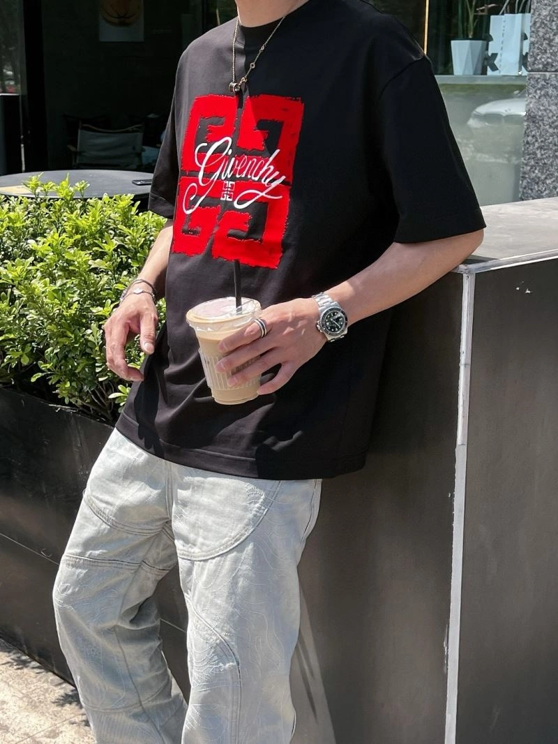 Givenchy T-Shirts UrbanChic 123679