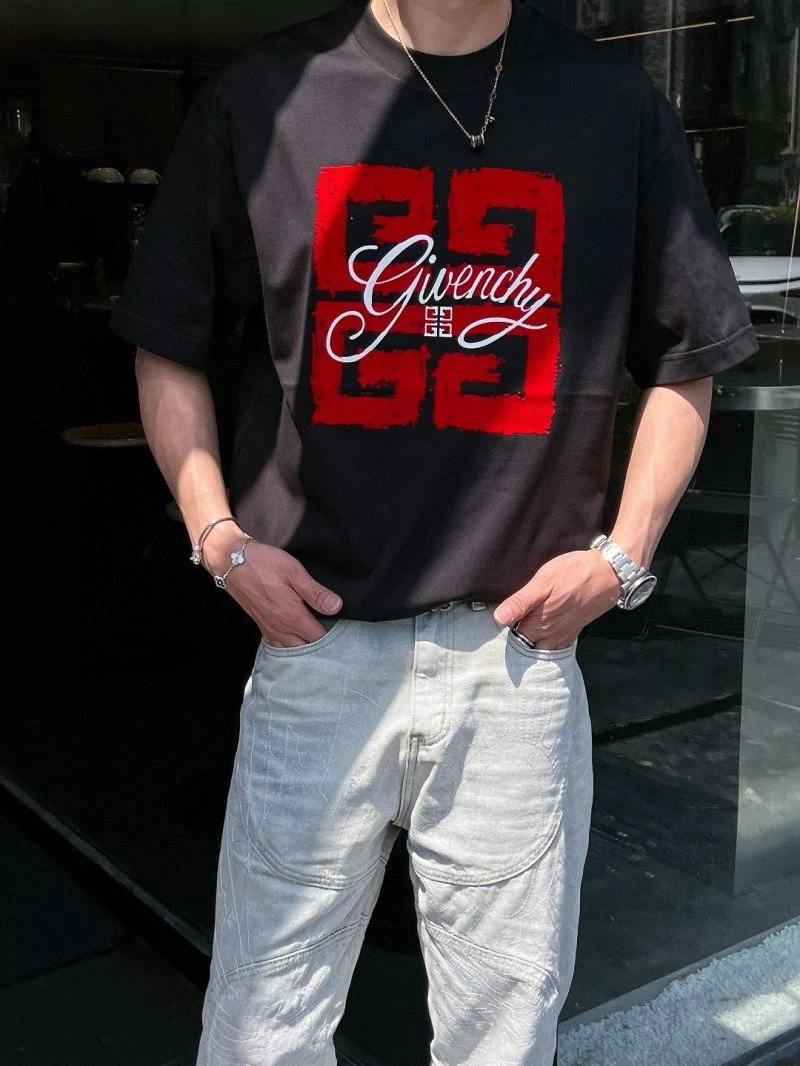 Givenchy T-Shirts UrbanChic 123679
