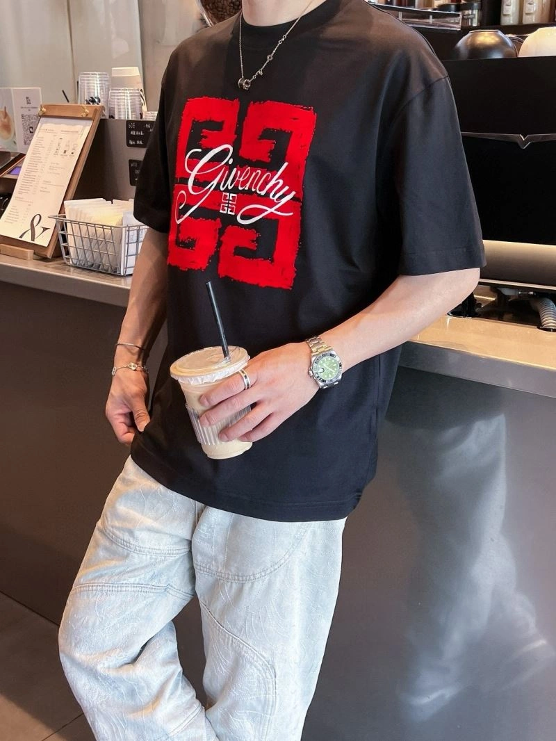 Givenchy T-Shirts UrbanChic 123679