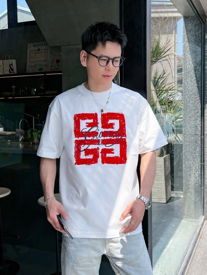 Neat Givenchy T-Shirts 123680