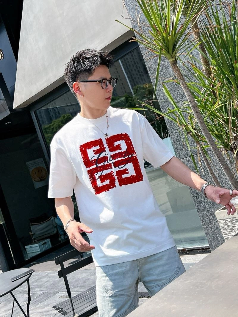 Neat Givenchy T-Shirts 123680