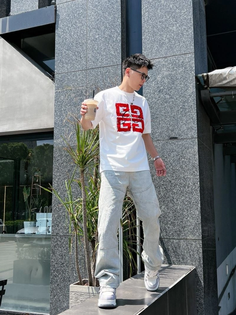 Neat Givenchy T-Shirts 123680