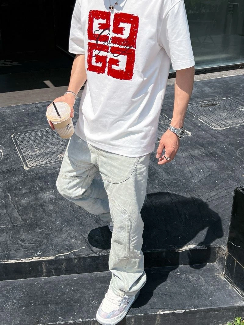 Neat Givenchy T-Shirts 123680