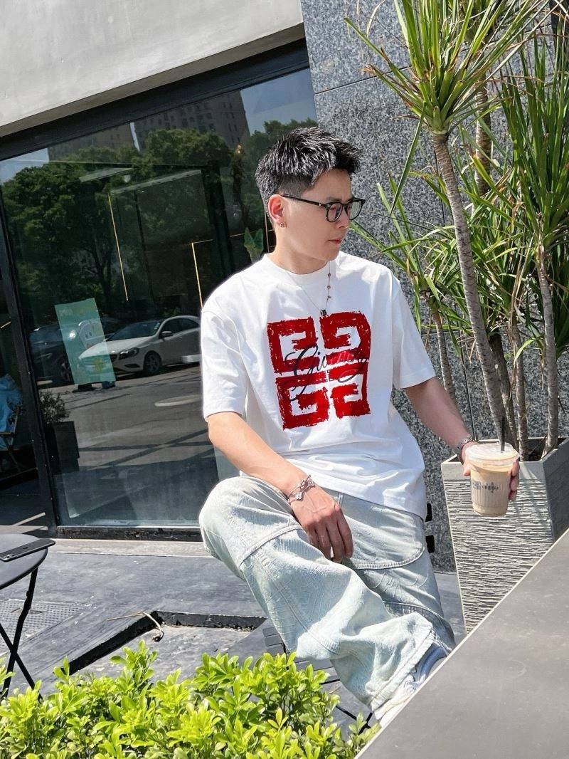 Neat Givenchy T-Shirts 123680