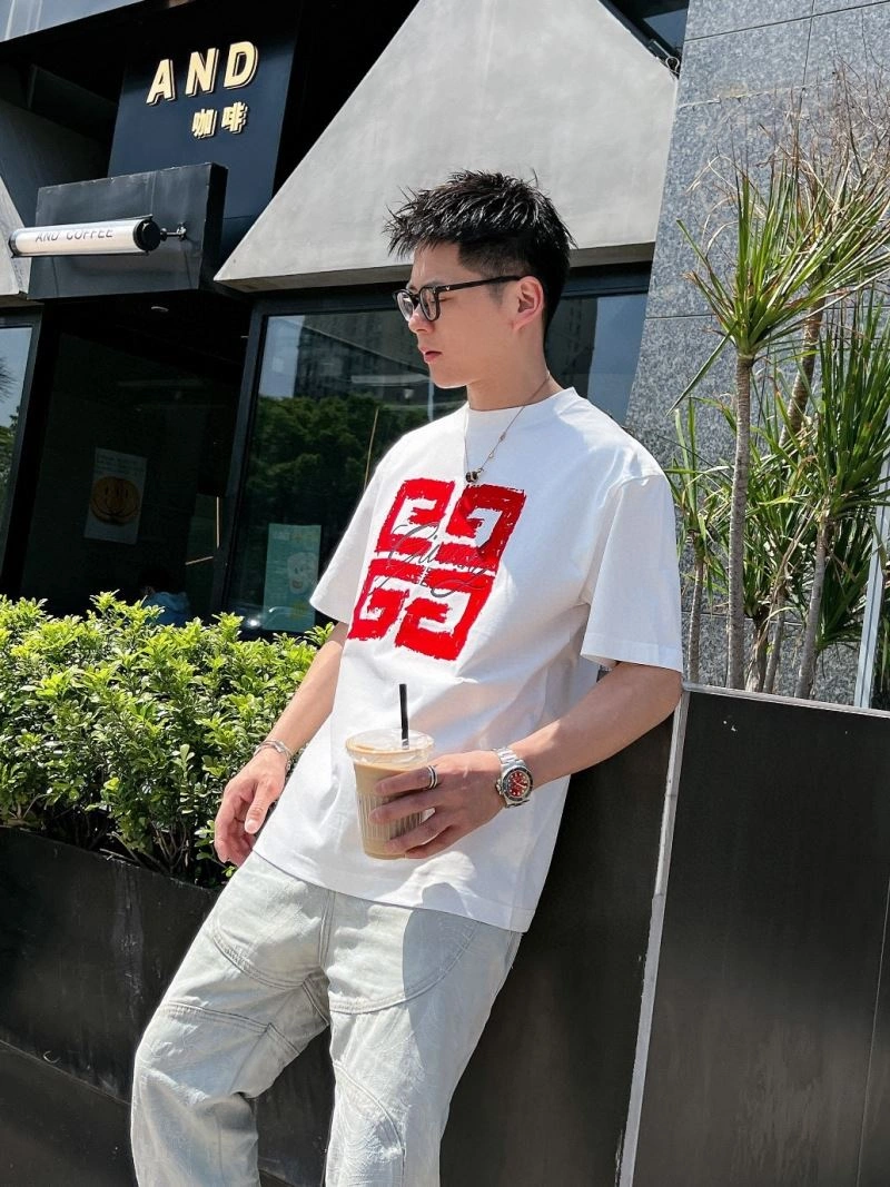 Neat Givenchy T-Shirts 123680