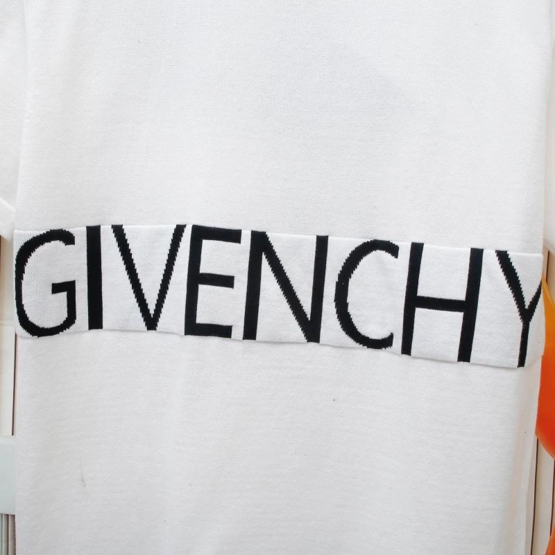 ModernLook Givenchy T-Shirts 123665