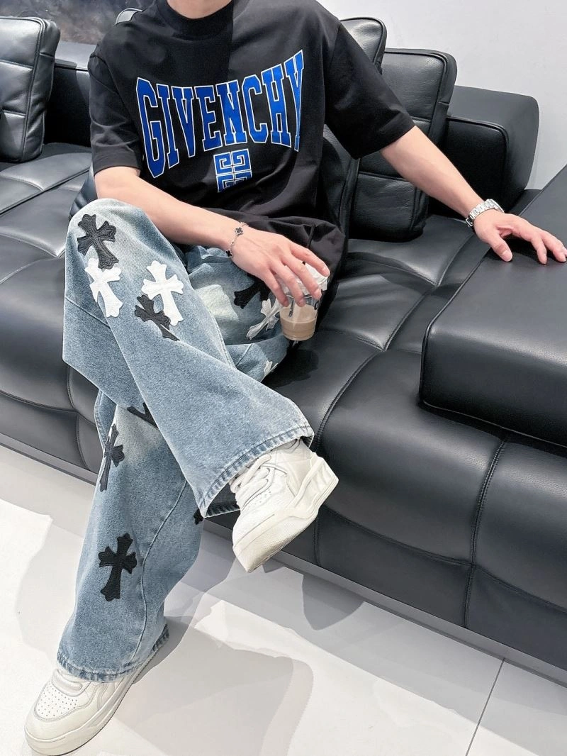 Bold Givenchy T-Shirts 123631