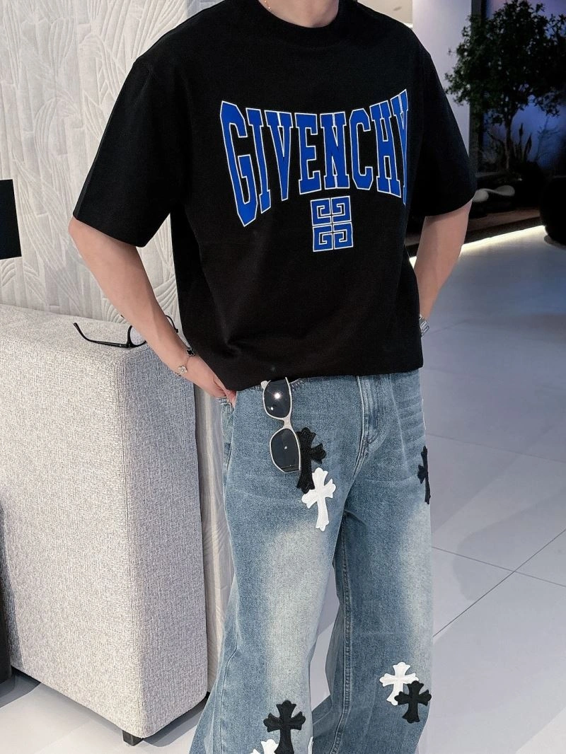 Bold Givenchy T-Shirts 123631