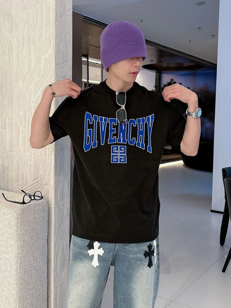 Bold Givenchy T-Shirts 123631